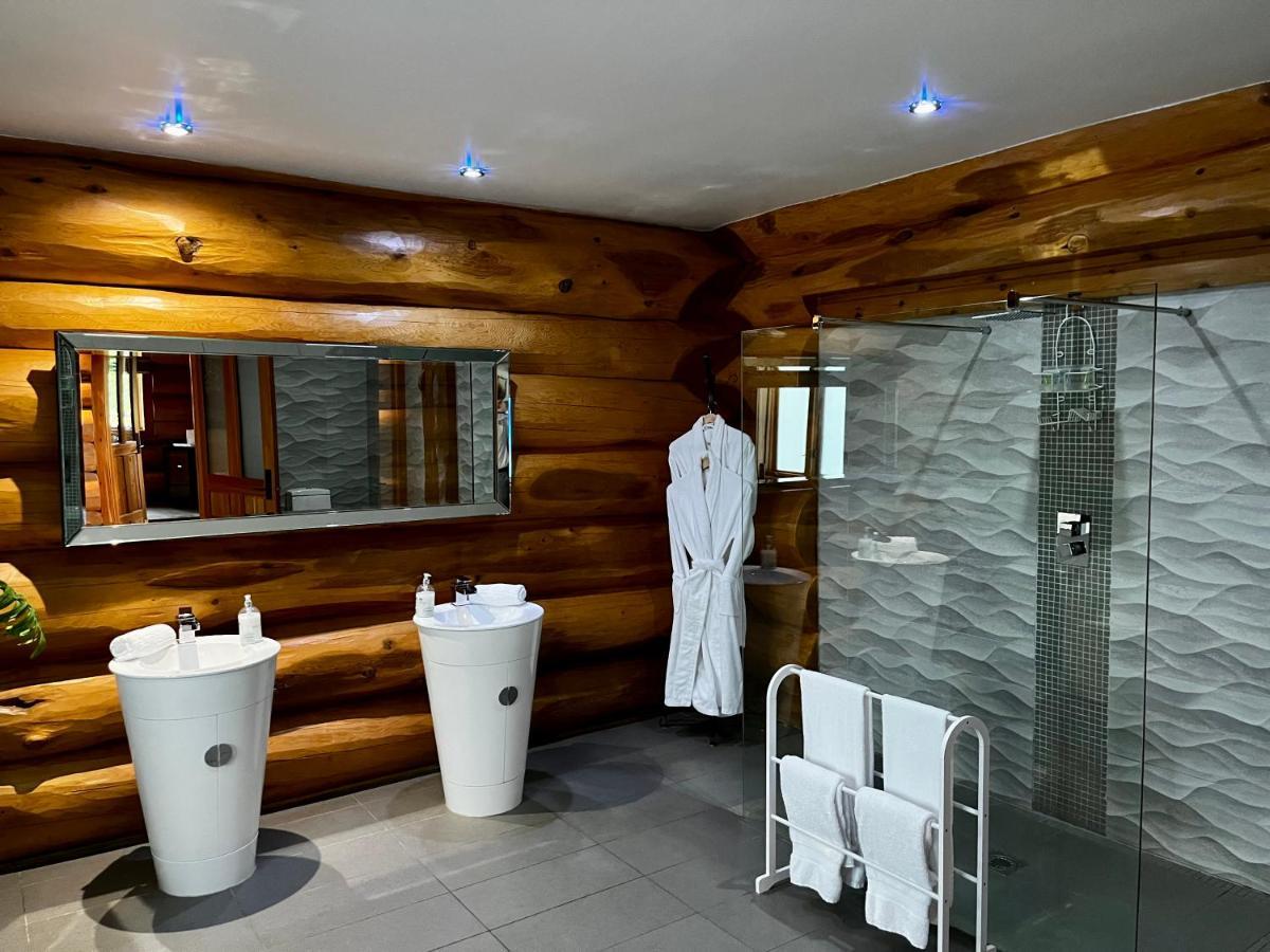 The Log Cabins At The Vu Bathgate Kültér fotó